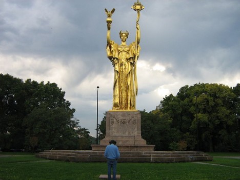 Daniel Chester French's The Republic in Jackson Park, Chicago. Photo: <a href=http://www.flickr.com/photos/37623267@N00/ target=new>Jonah H</a>