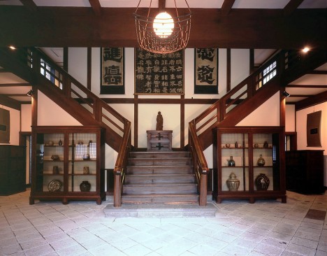 © Japan Folk Crafts Museum © Japan Folk Crafts Museum
