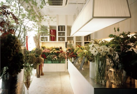 HUG FLOWER'S AKIRA NAKAMURA. © Atelier Temma HUG FLOWER'S AKIRA NAKAMURA. © Atelier Temma