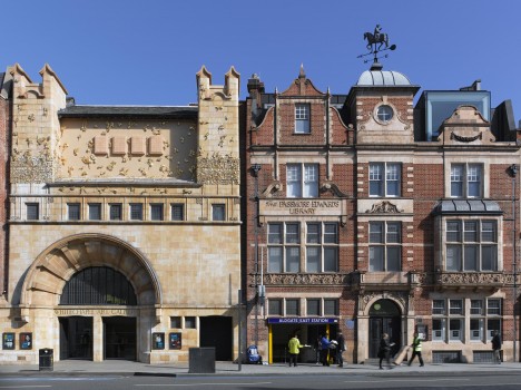 Whitechapel Gallery Whitechapel Gallery facade, with the Tree of Life by Rachel Whiteread