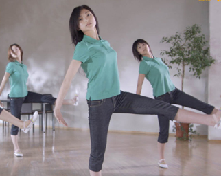 uq_4girls.jpg