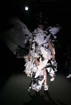 graduatefashionshow065.jpg