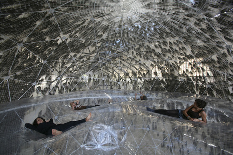 TOMáS SARACENO “CLOUD CITIES”