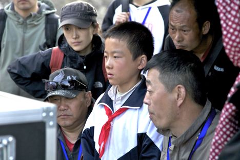 director_zhao_liang_and_his_documentary_together2.jpg