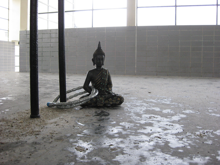 Andreas%20Templin%20double%20bind%20buddha%202010.jpg