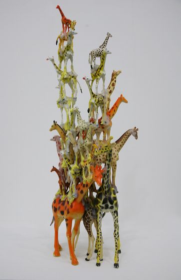 fuji_giraffe_tower_560-thumb-363x560-884.jpg