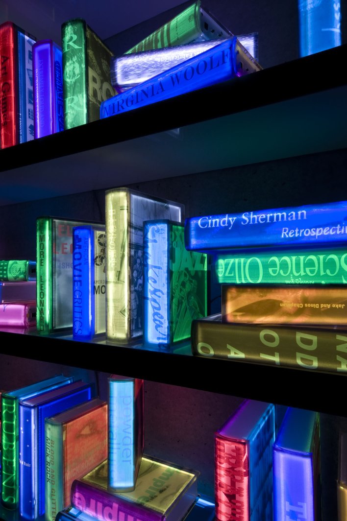 AIRAN KANG “THE BOOKSHELF ENLIGHTENED”