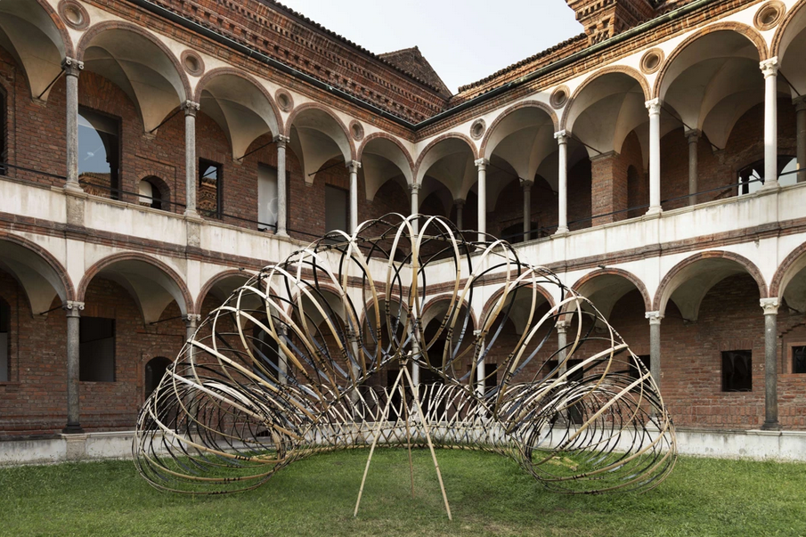 KENGO KUMA “BAMBOO RING: WEAVING A SYMPHONY OF LIGHTNESS AND FORM”